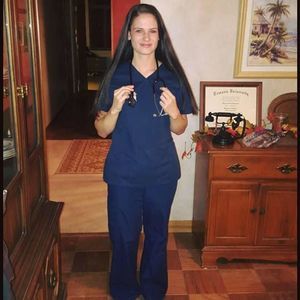 Meet your Posher, Brooke